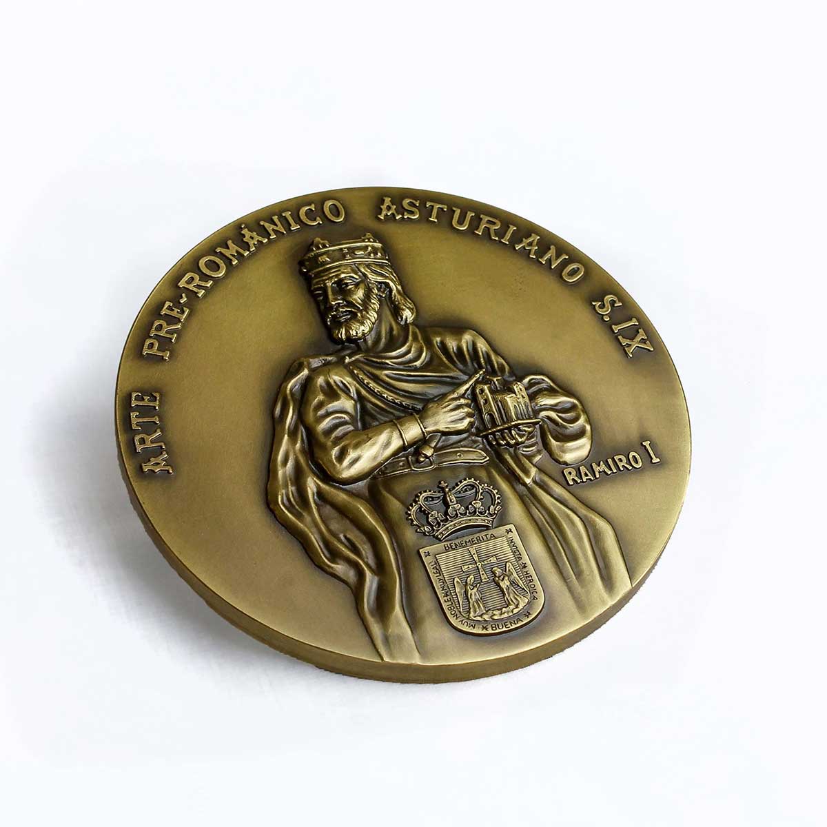 medallas-grabadas-personalizadas-en-oviedo